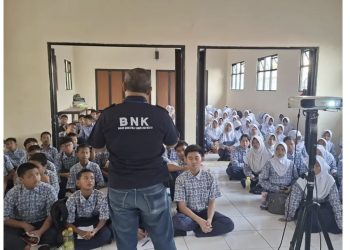 Sosialisasi Narkoba Melalui Botram Sekolah