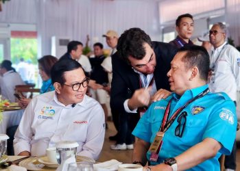 Mewakili Presiden FIA Bersama Gubernur Pramono Anung dan Hasyim Joyohadikusumo, Ketum IMI Bamsoet Kalungkan Medali FIA Kepada the winner of the 2025 Jakarta E-Prix dan Tegaskan Kesuksesan Gelaran Formula-E Prestasi Seluruh Masyarakat Indonesia