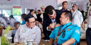 Mewakili Presiden FIA Bersama Gubernur Pramono Anung dan Hasyim Joyohadikusumo, Ketum IMI Bamsoet Kalungkan Medali FIA Kepada the winner of the 2025 Jakarta E-Prix dan Tegaskan Kesuksesan Gelaran Formula-E Prestasi Seluruh Masyarakat Indonesia
