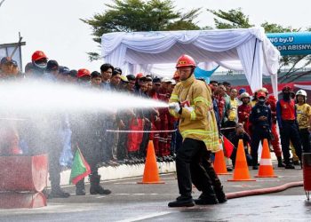 Tingkatkan Kompetensi dan Kesiapsiagaan, Disdamkar Kabupaten Bekasi Gelar Fire Fighter Skills Competition Bagi Kalangan Industri